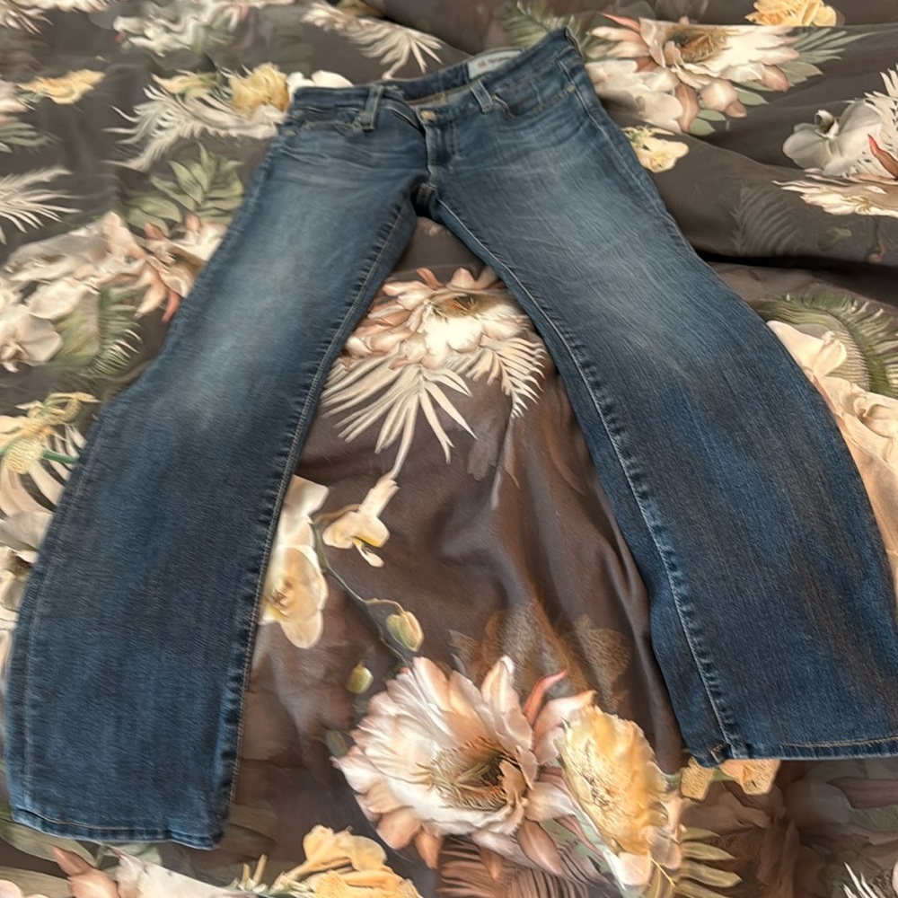 AG Mari size 26R